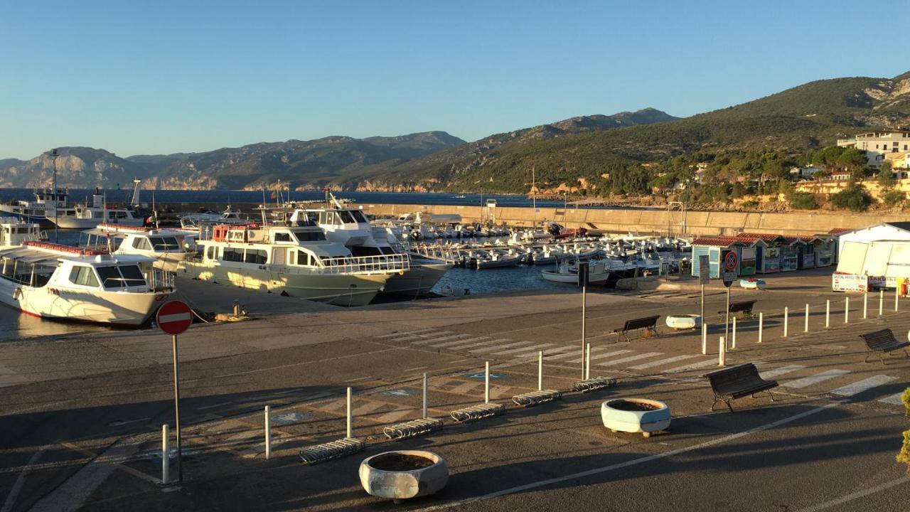 Casa M&M Lägenhet Cala Gonone Exteriör bild