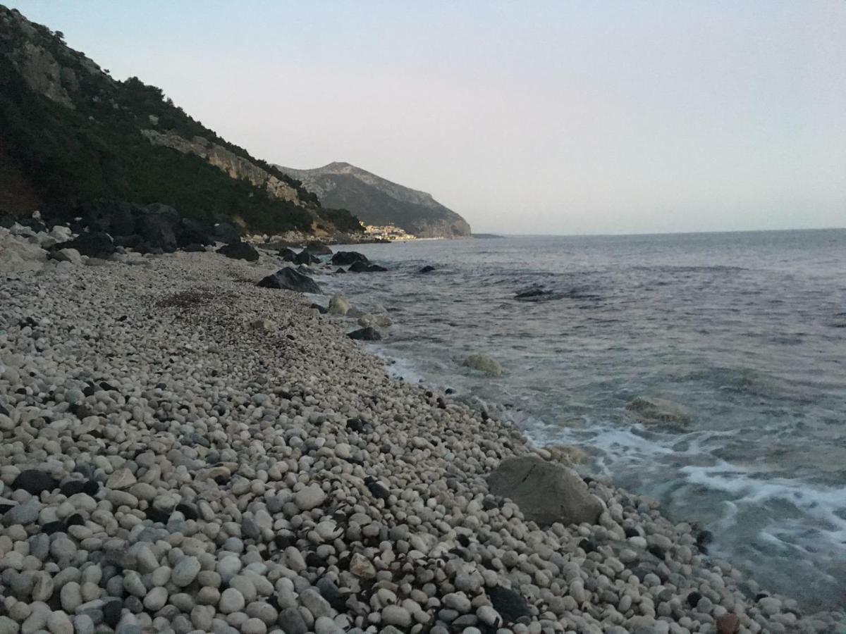 Casa M&M Lägenhet Cala Gonone Exteriör bild